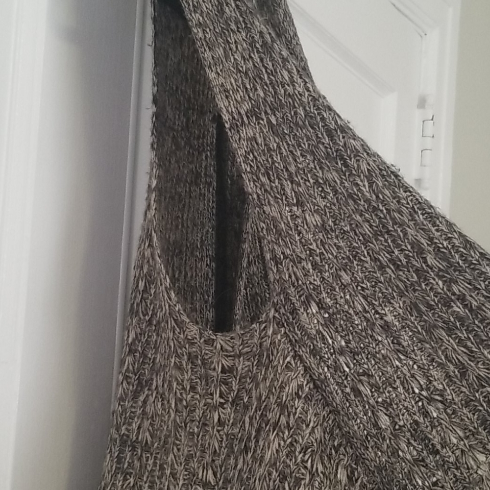 Knitted Cardigan Vest - Picture 3 of 3